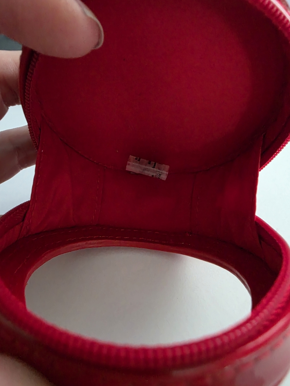 Christian Louboutin Red Patent Zip Around Foundation Compact Carrying Case Charm - Picture 10 of 16